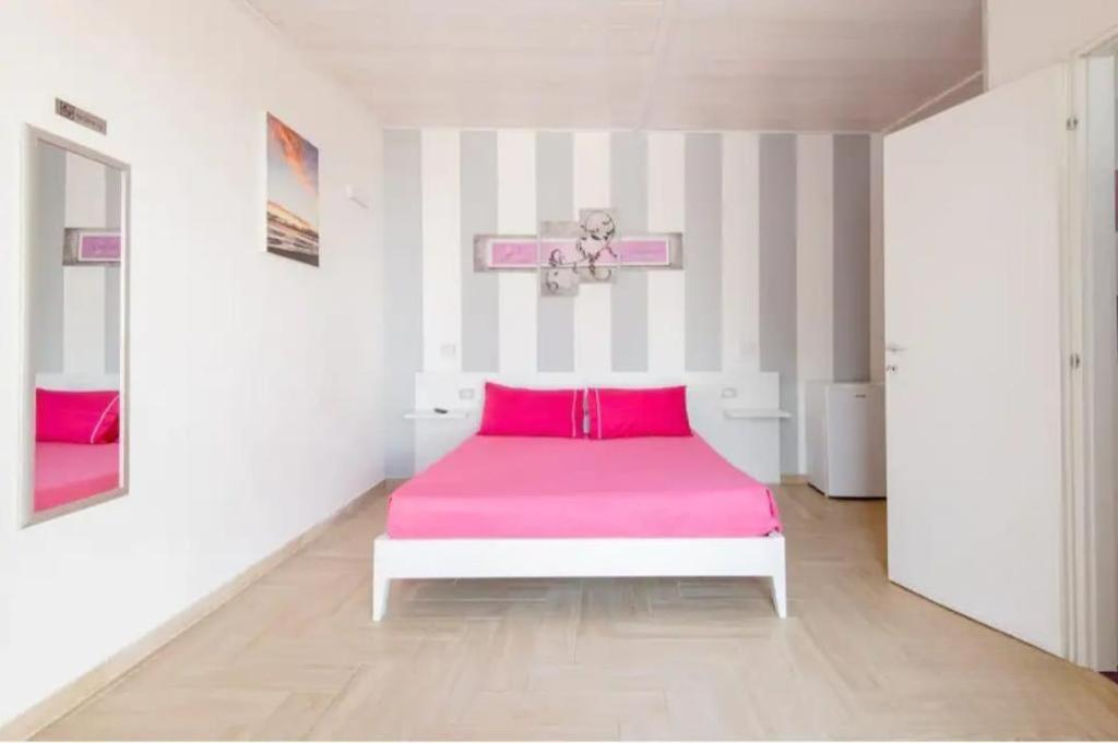 Briciola'S Rooms Порто-Чезарео Экстерьер фото